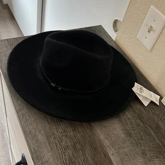 NWT Abercrombie & Fitch Black Chained Hat Abercrombie & Fitch Men main image 3